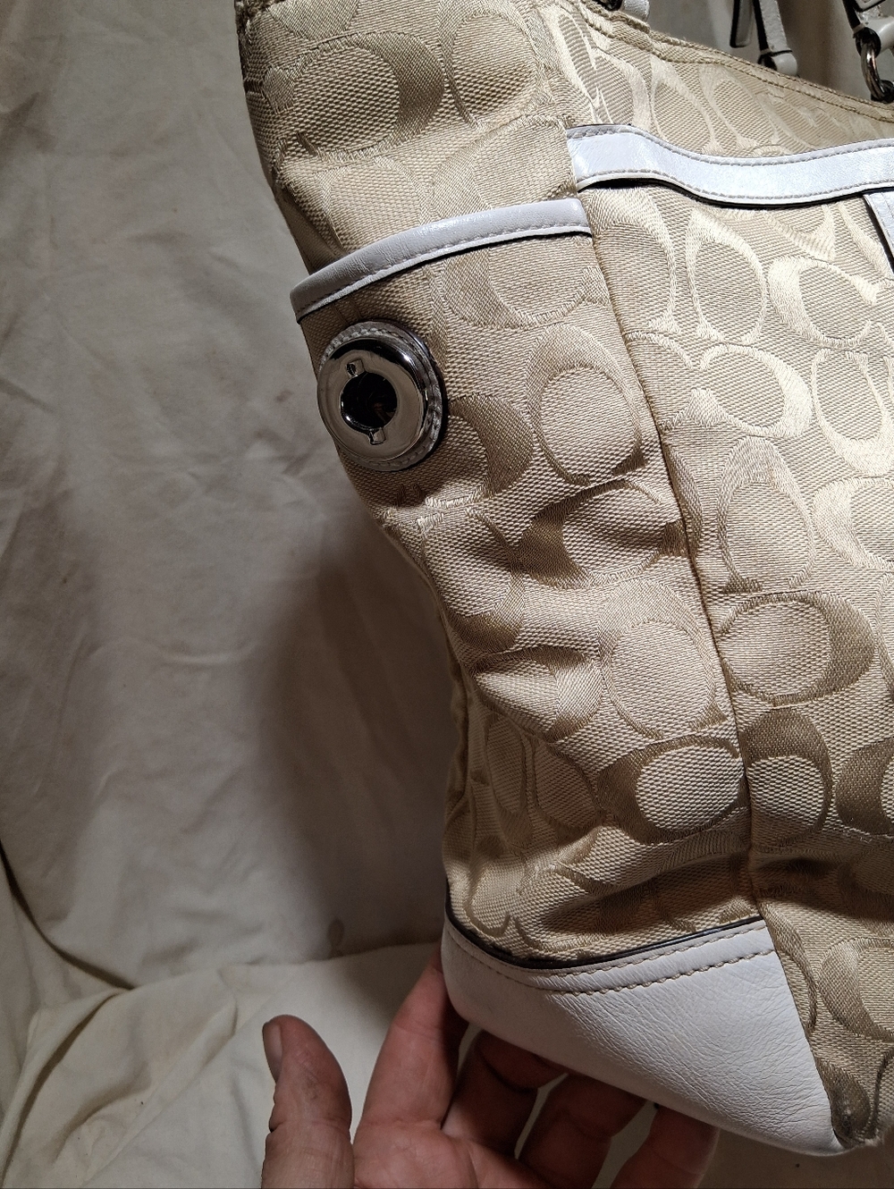 Large Pleated Coach Gallery Tote - Picture 6 of 12